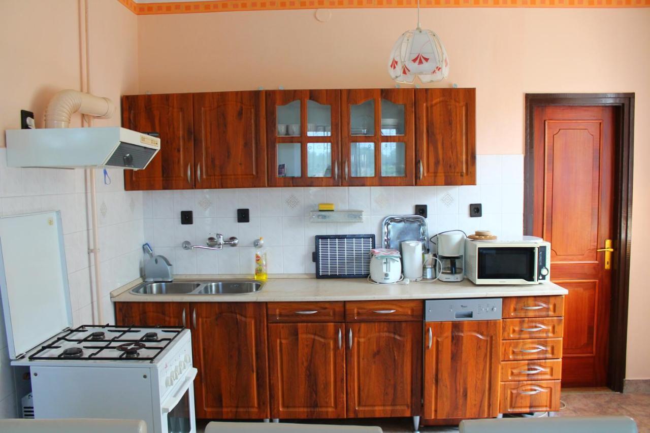 Ibolya Apartmanok Fonyód Kültér fotó